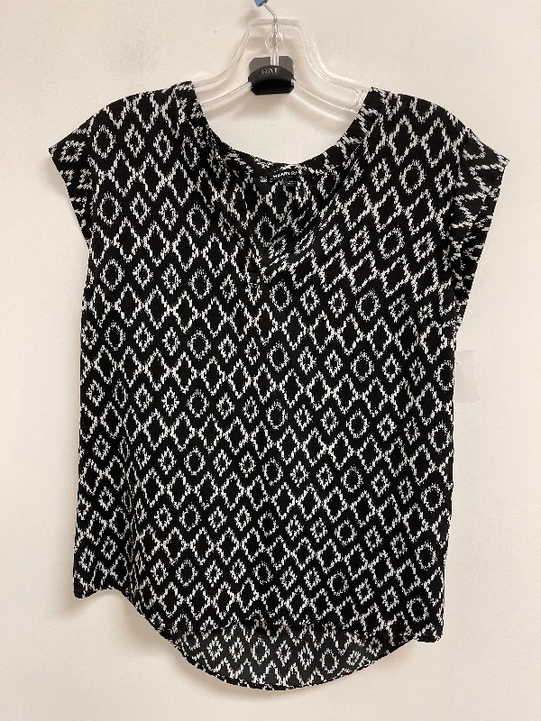 Top Sleeveless By Hilary Radley In Black, Size: S